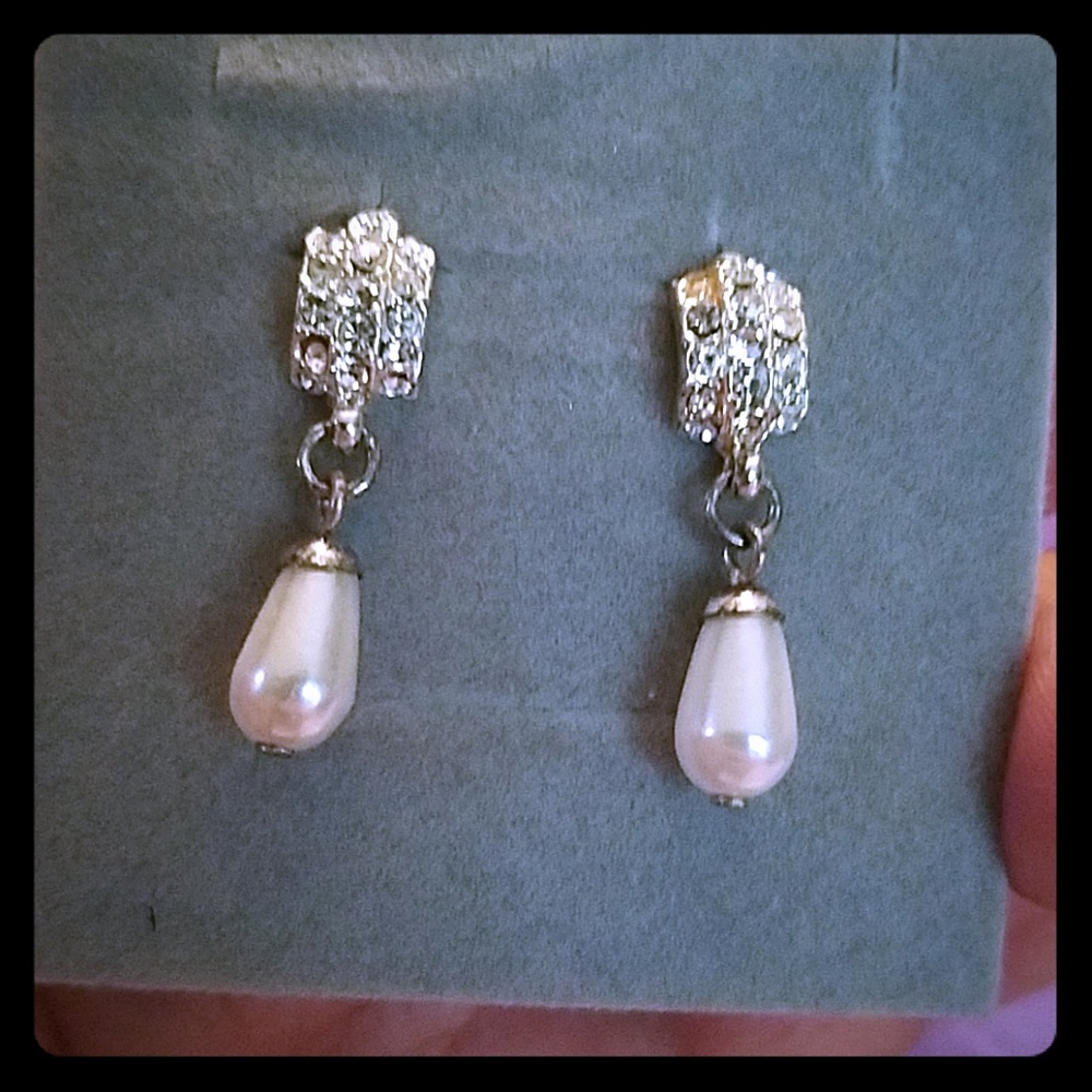 Post cz pearl dangle